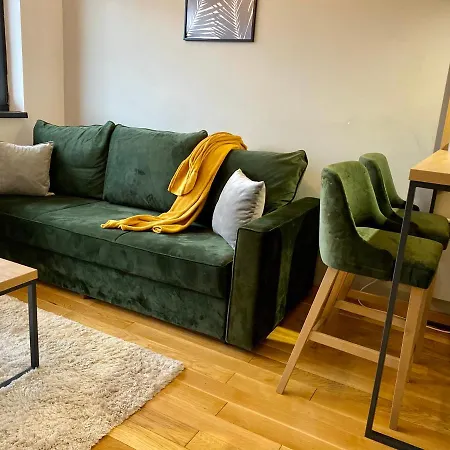 Eva Apartman, Titova Vila, Zlatibor Palisat